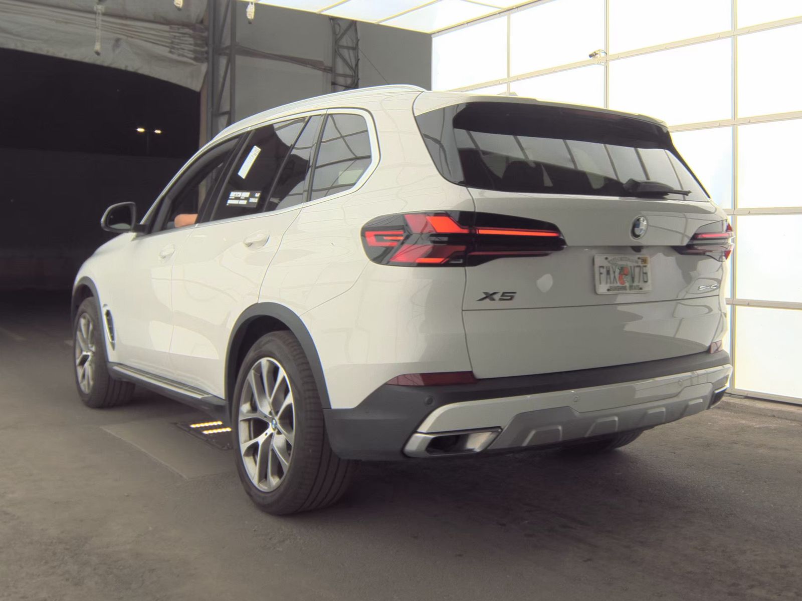 2026 BMW X5 sDrive40i RWD
