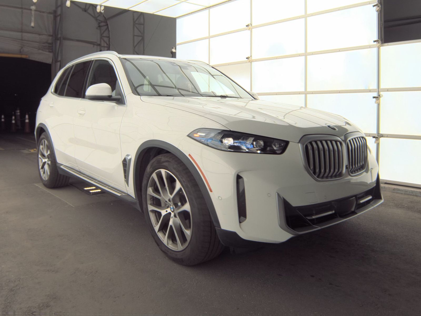 2026 BMW X5 sDrive40i RWD