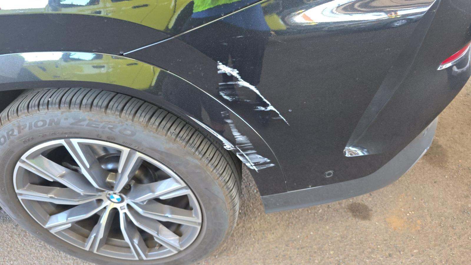 2026 BMW X6 xDrive40i AWD