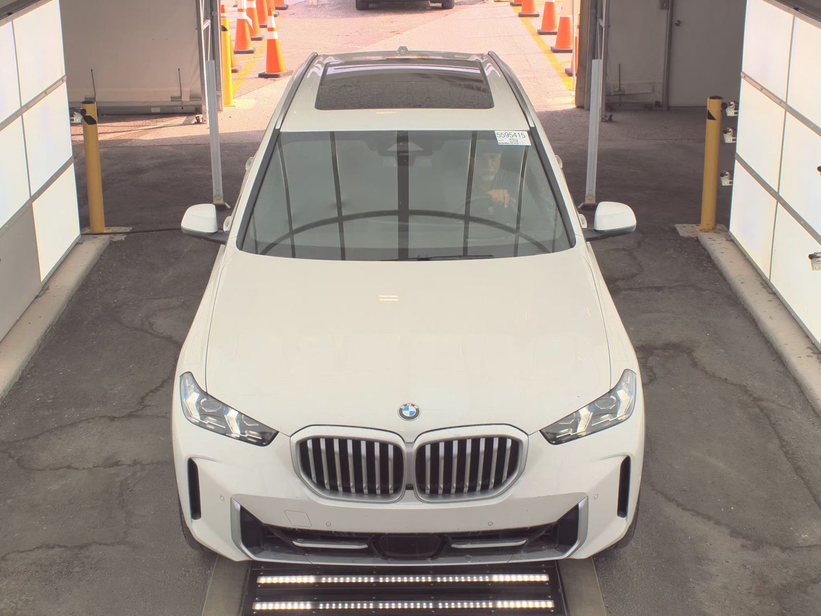 2026 BMW X5 sDrive40i RWD