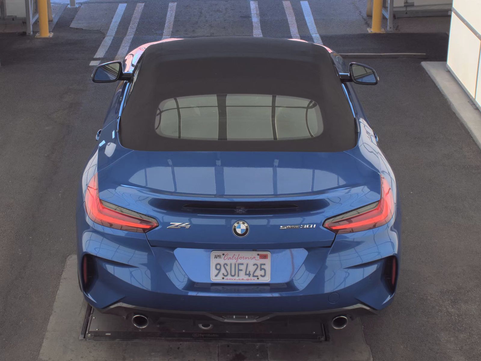 2026 BMW Z4 sDrive30i RWD