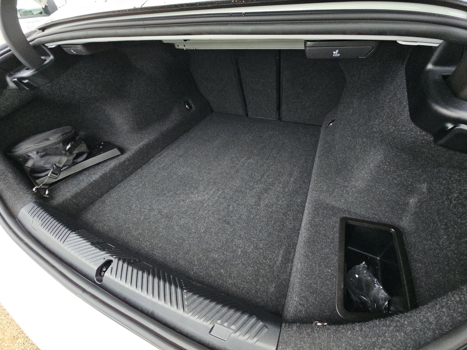 2026 BMW 5 Series 530i RWD