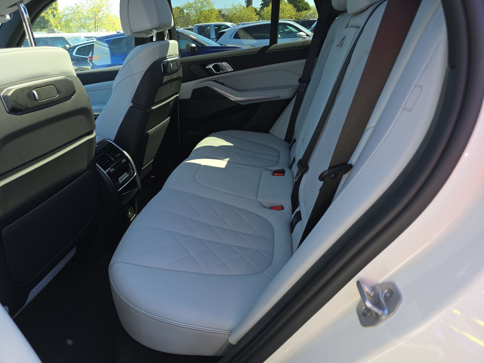 2026 BMW X5 sDrive40i RWD