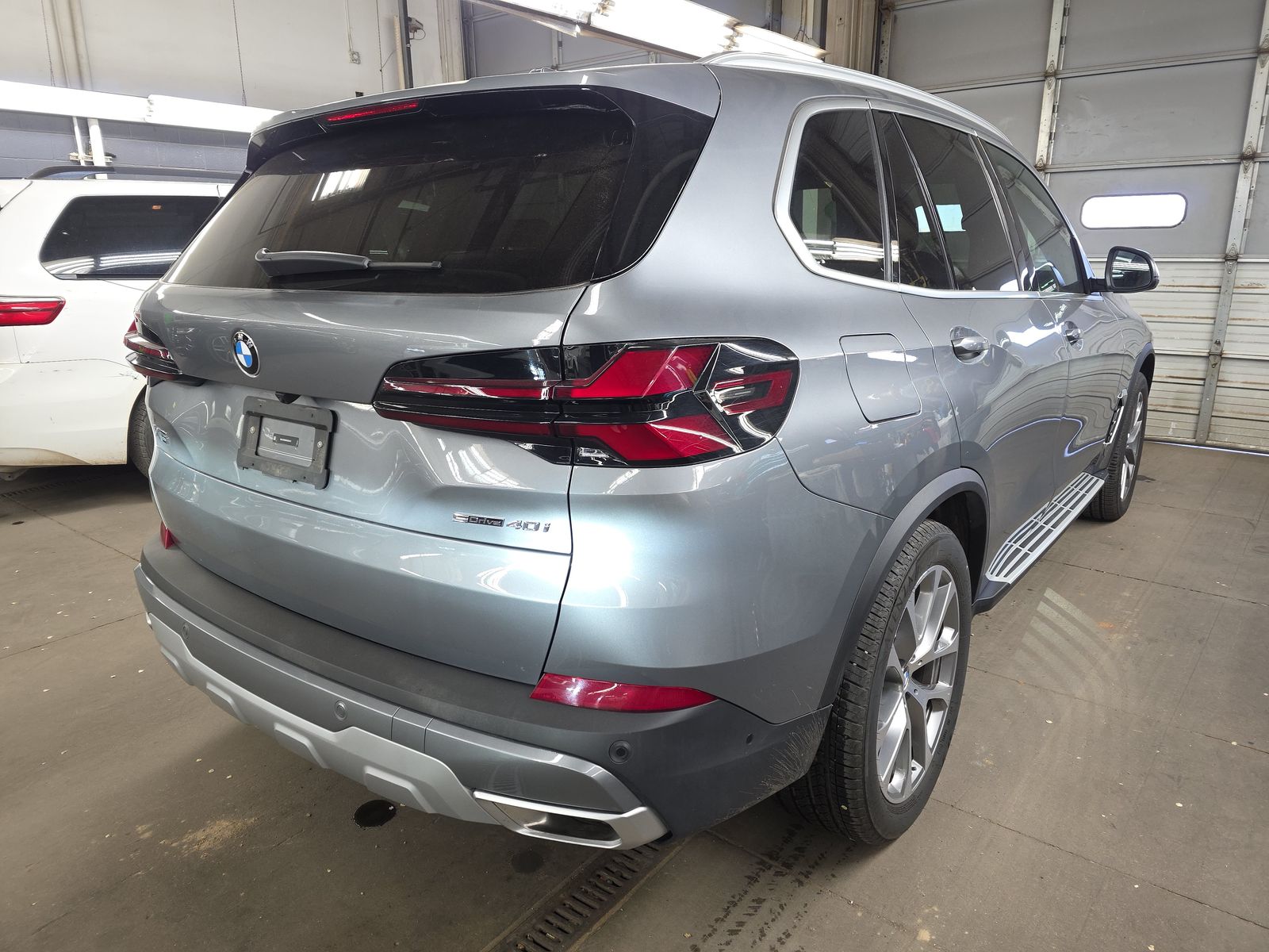 2026 BMW X5 sDrive40i RWD
