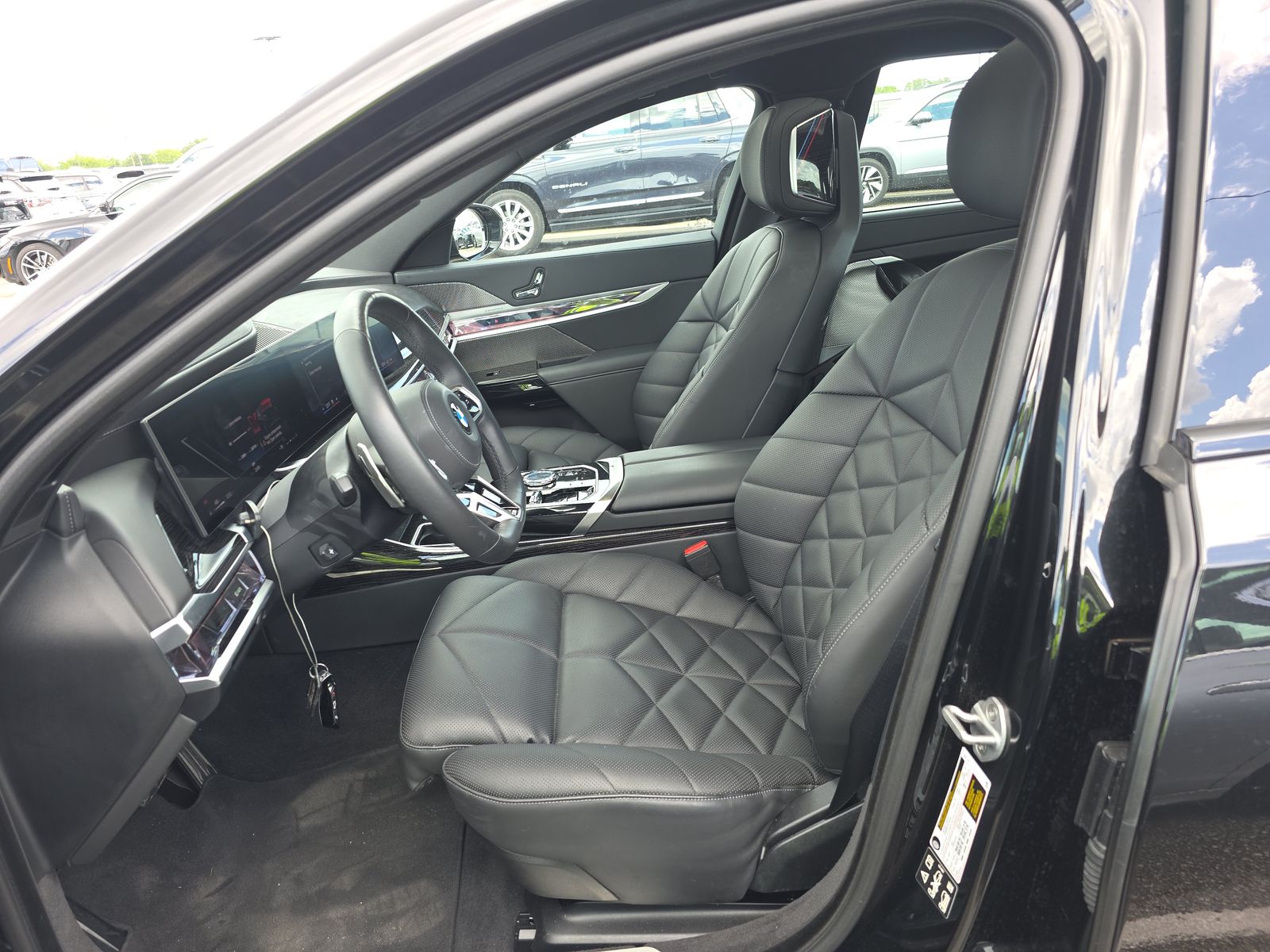 2025 BMW 7 Series 740i xDrive AWD