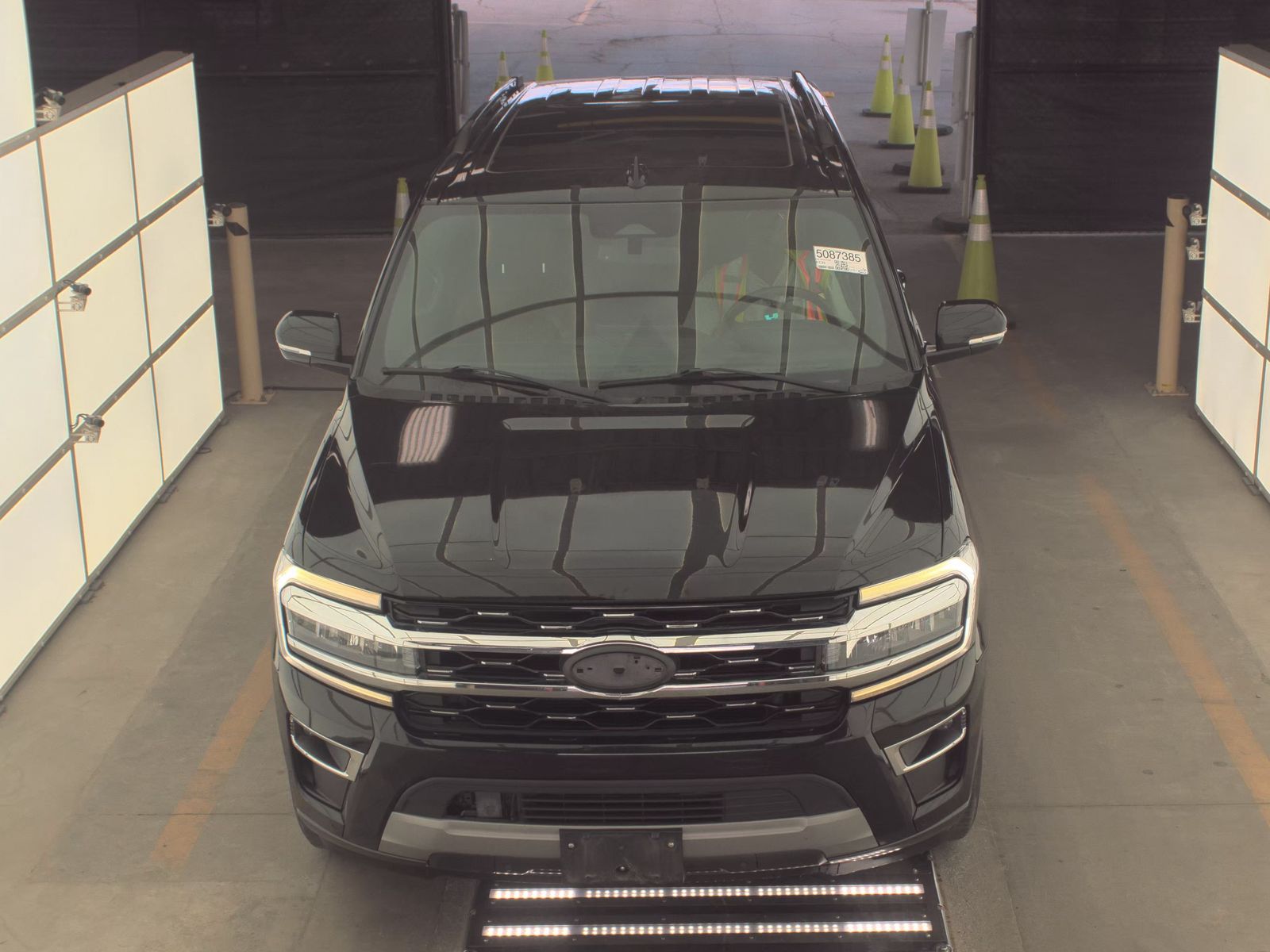 FORD EXPEDITION - 3