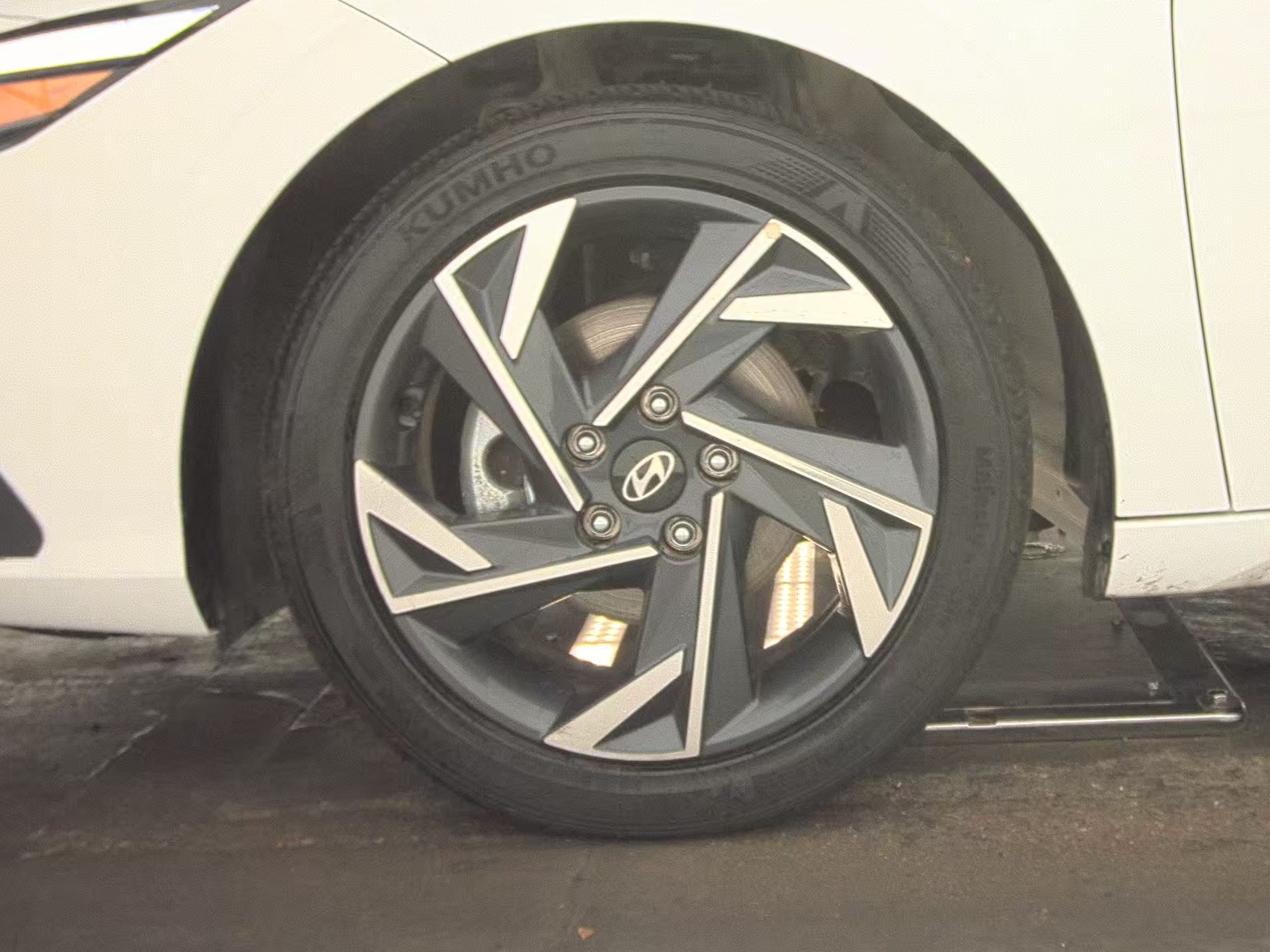 HYUNDAI SEL SPORT - 10