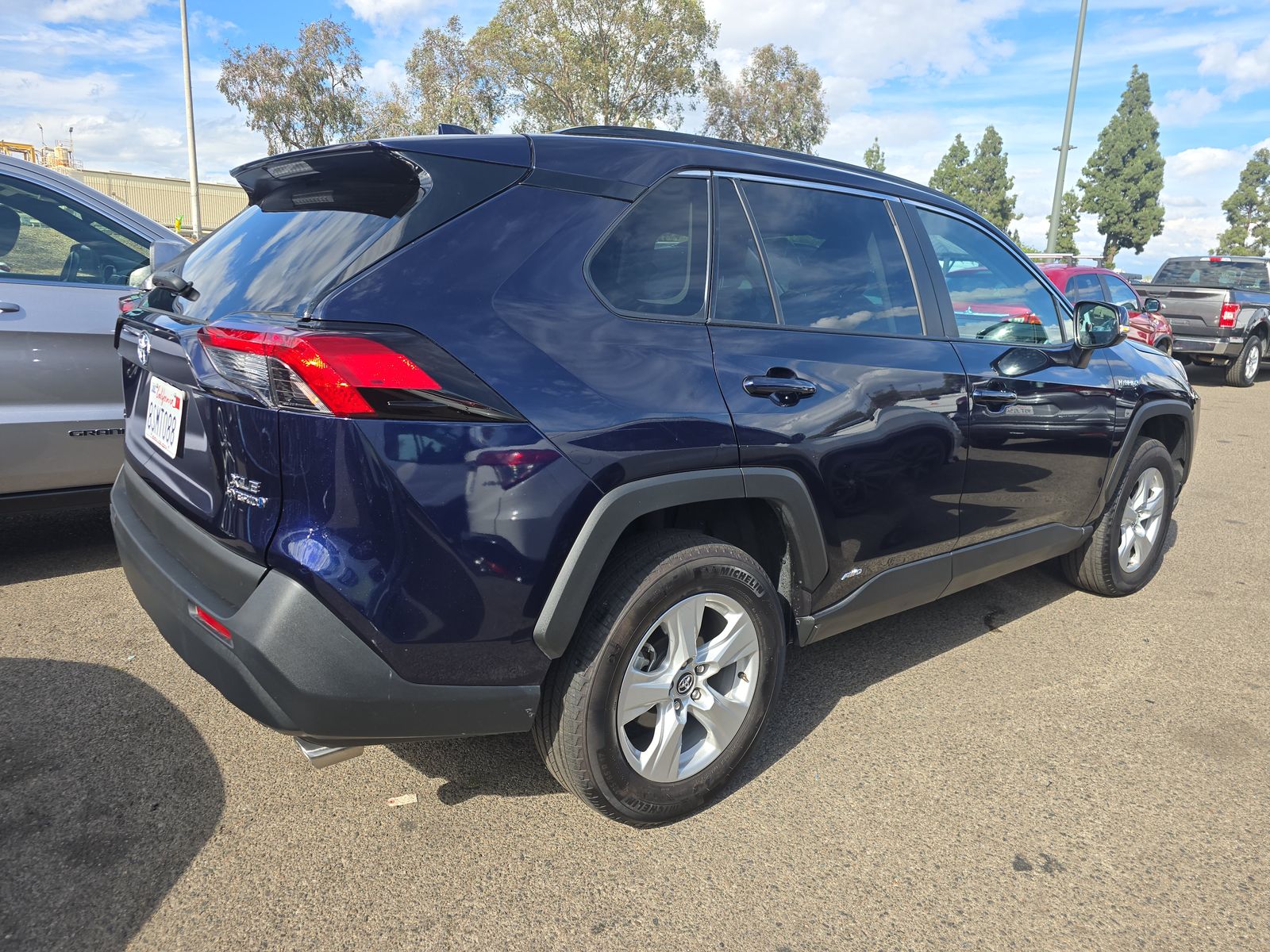 2020 Toyota RAV4 Hybrid XLE AWD