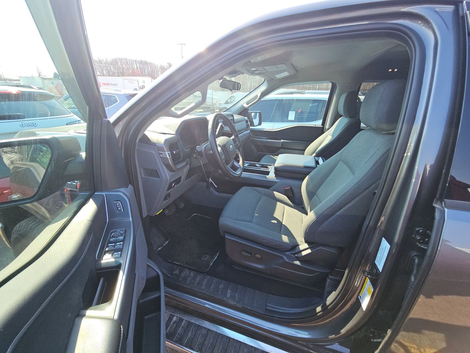 2025 Ford F-150 Hybrid XLT AWD