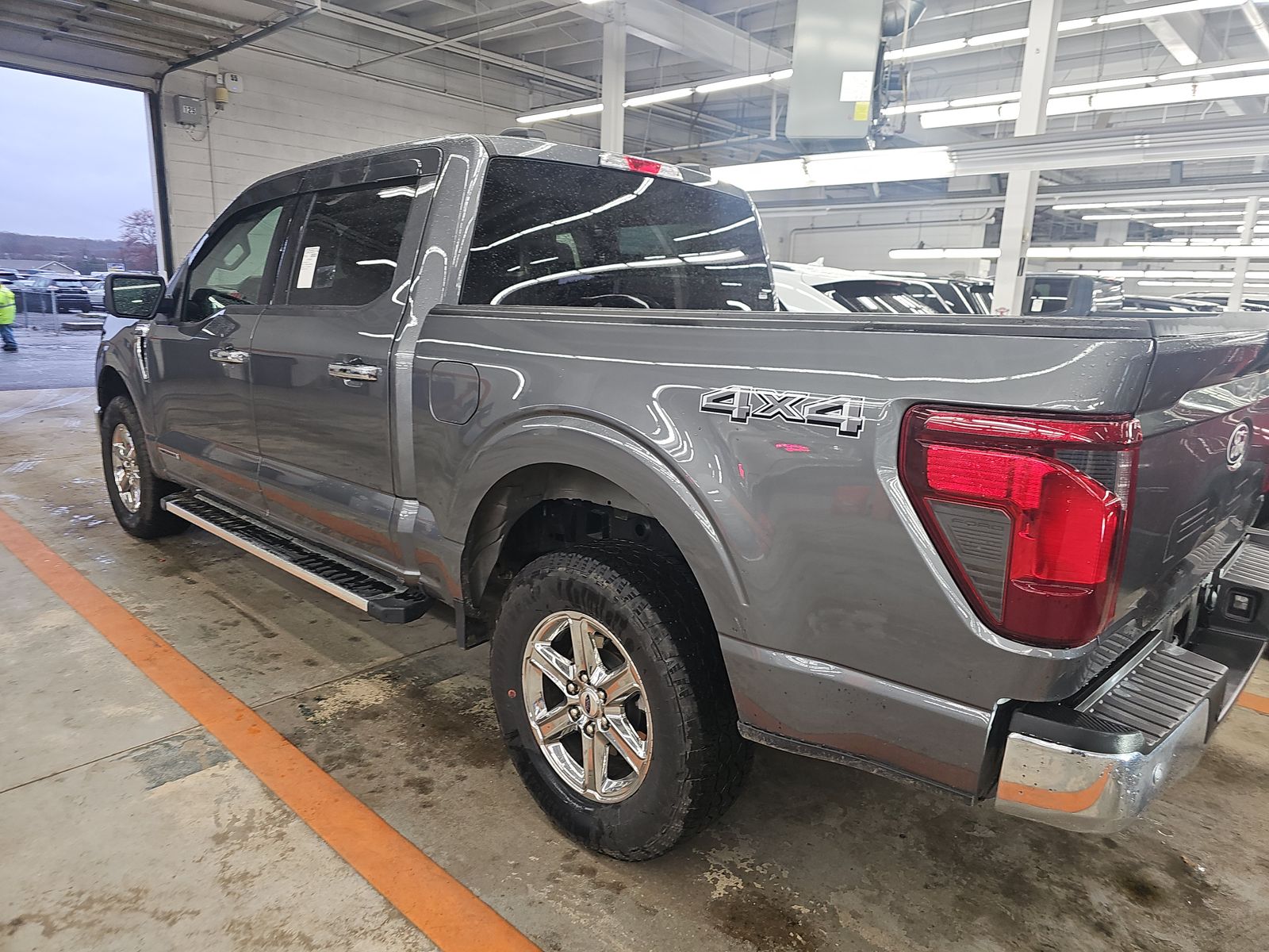 2025 Ford F-150 Hybrid XLT AWD