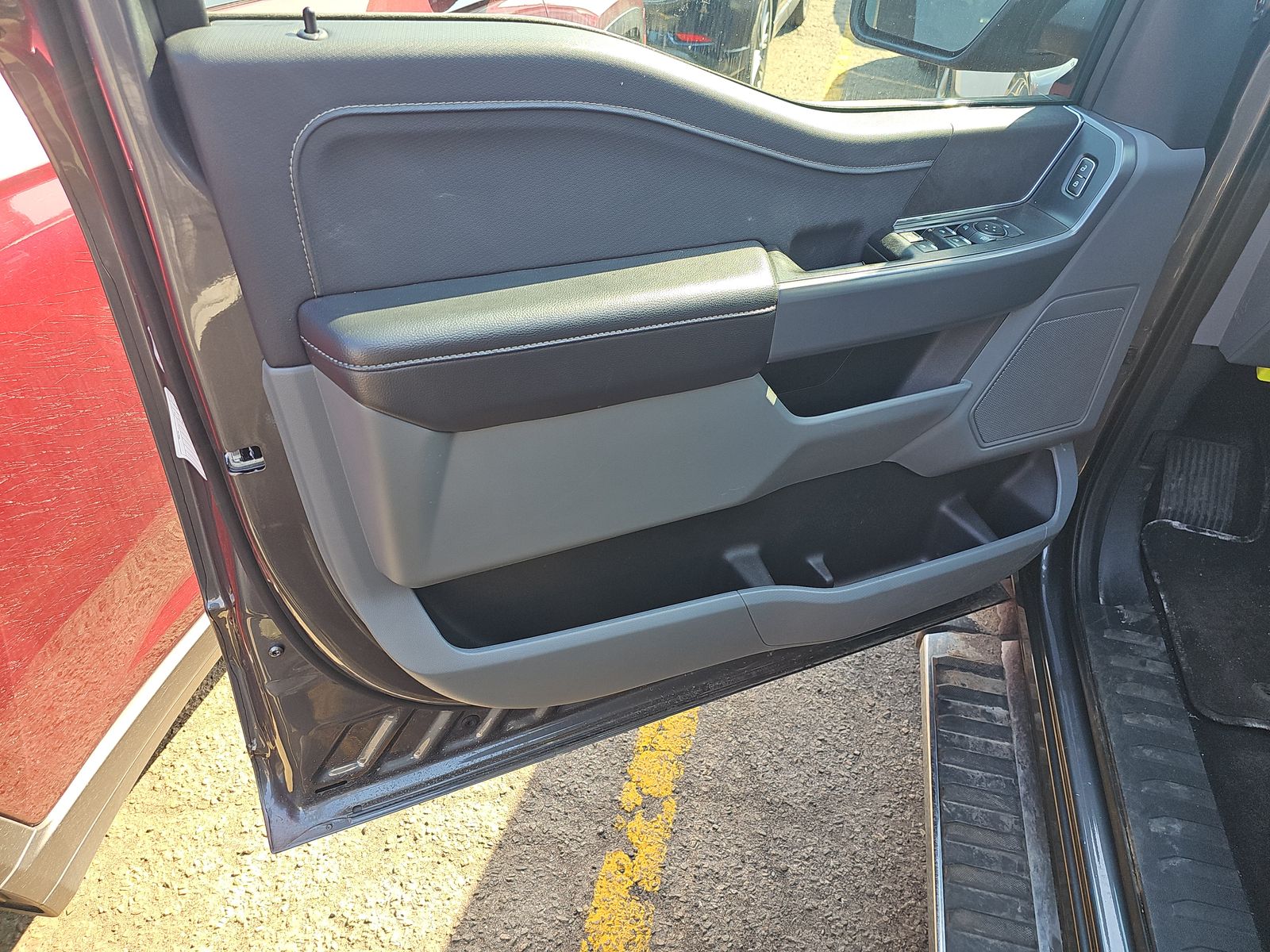 2025 Ford F-150 Hybrid XLT AWD