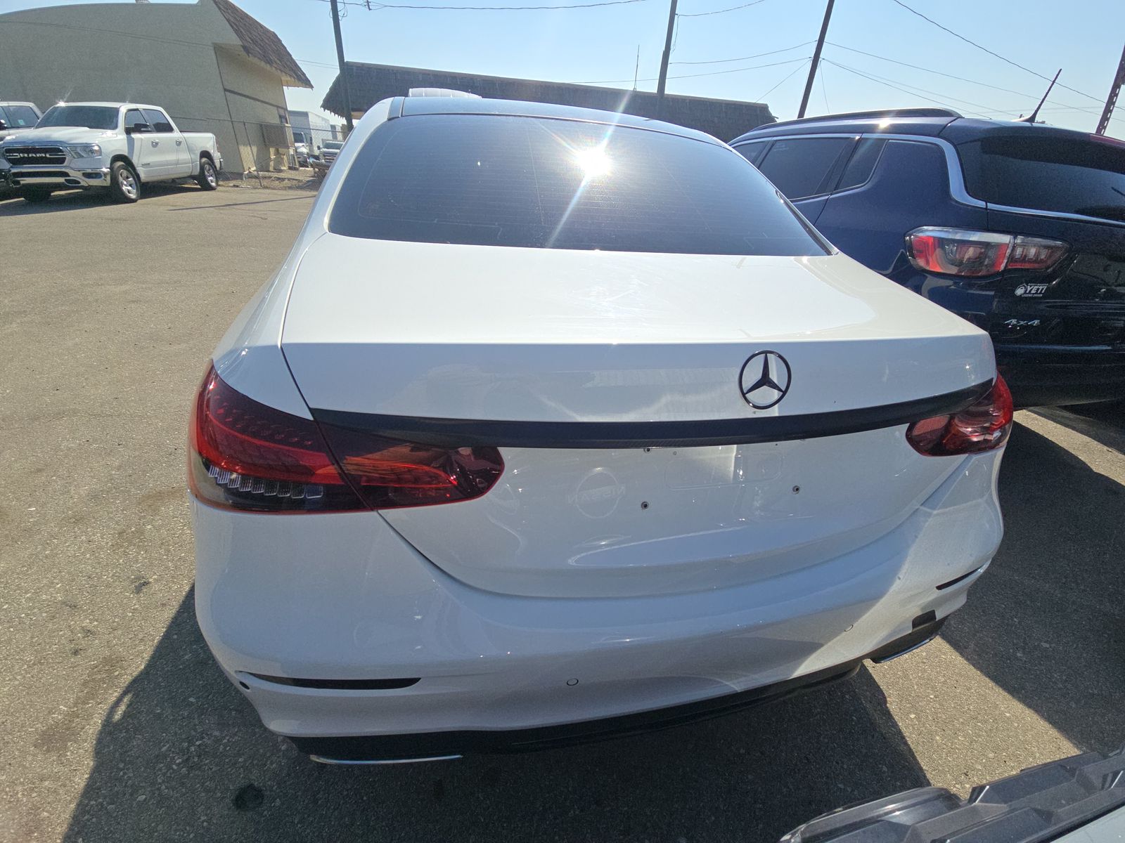 MERCEDES-BENZ E-CLASS - 6