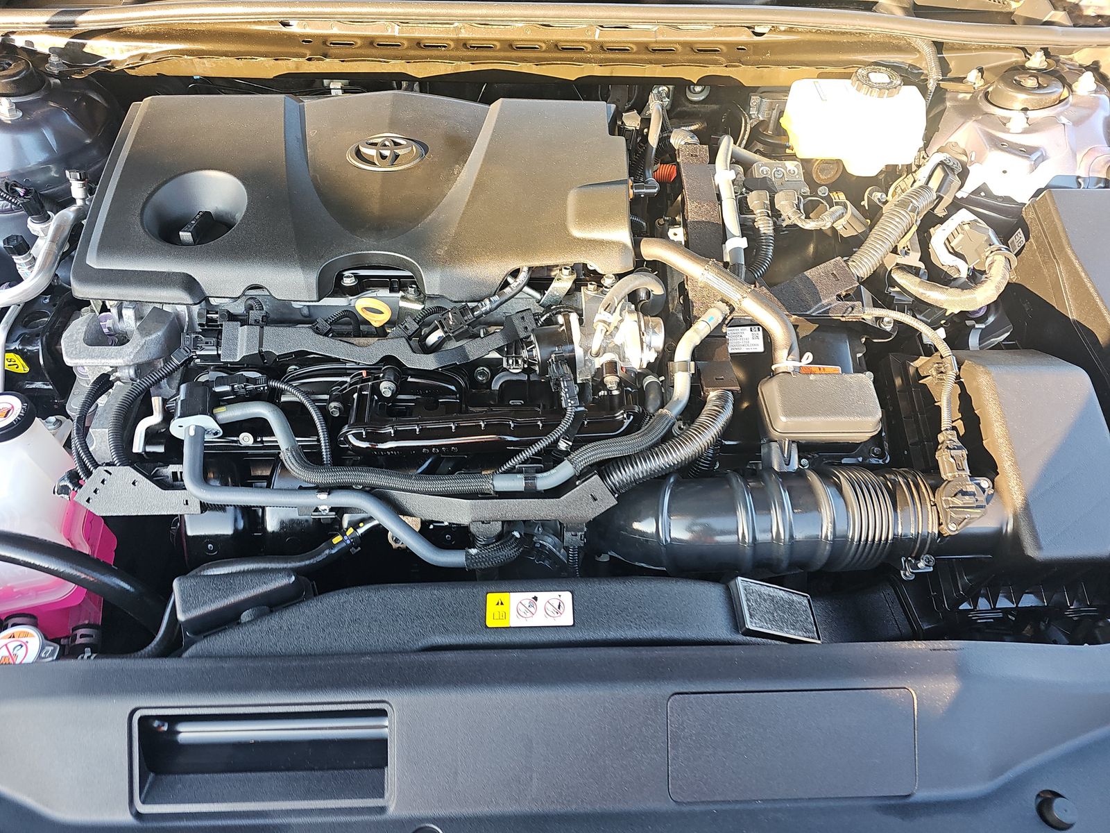 2022 Toyota Avalon Hybrid XLE FWD