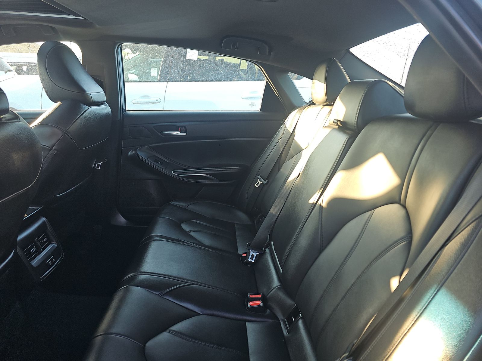 2022 Toyota Avalon Hybrid XLE FWD