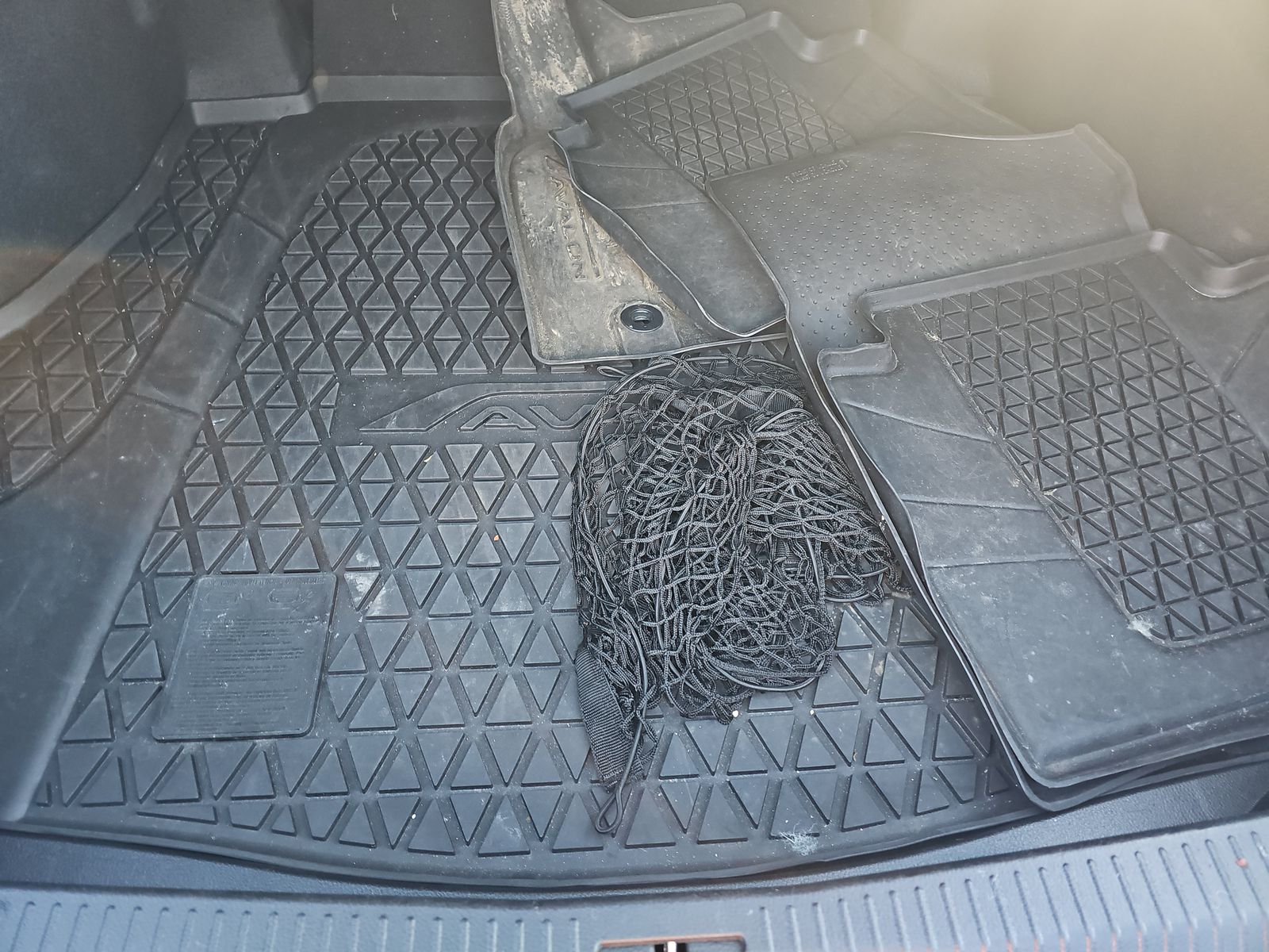 2022 Toyota Avalon Hybrid XLE FWD