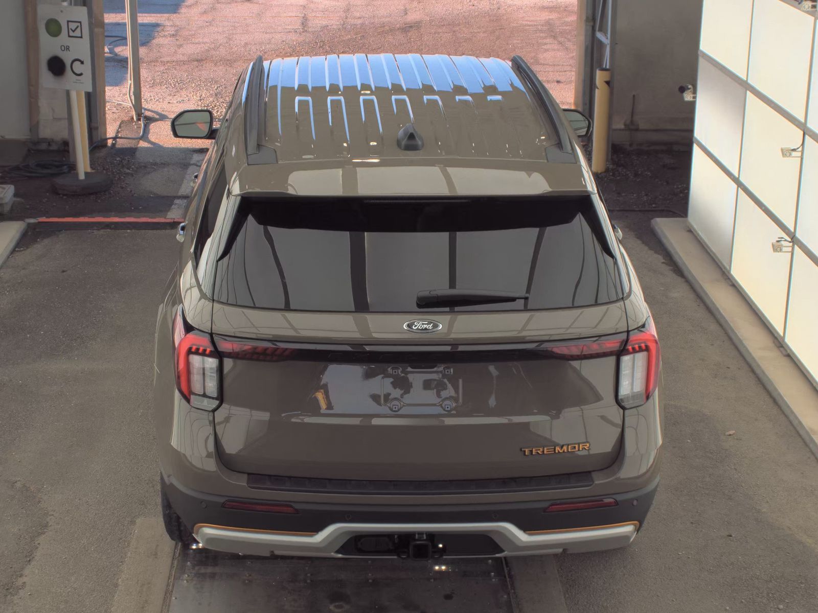 FORD EXPLORER - 7