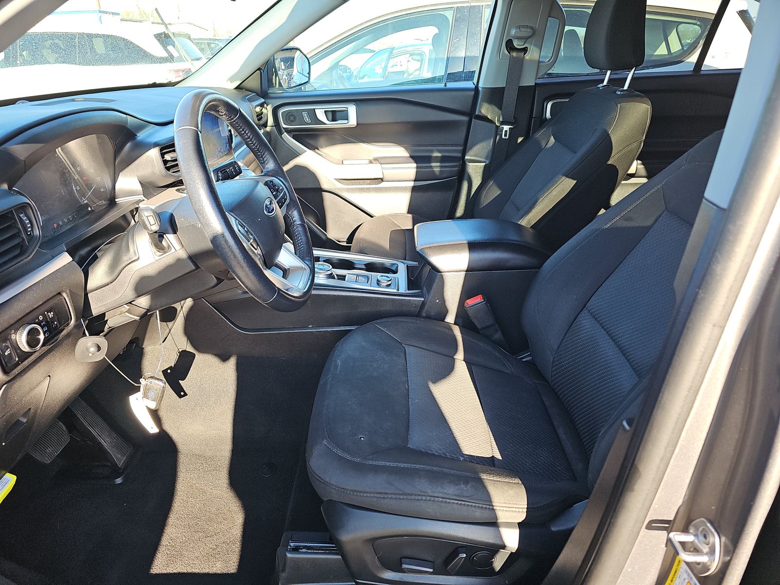 2023 Ford Explorer XLT AWD