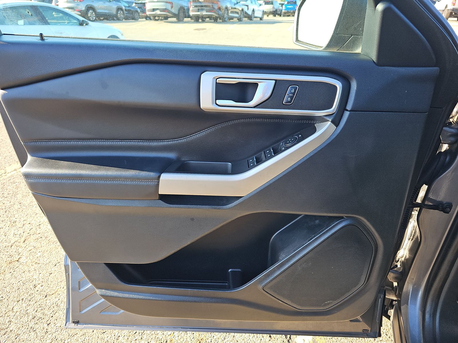 2023 Ford Explorer XLT AWD