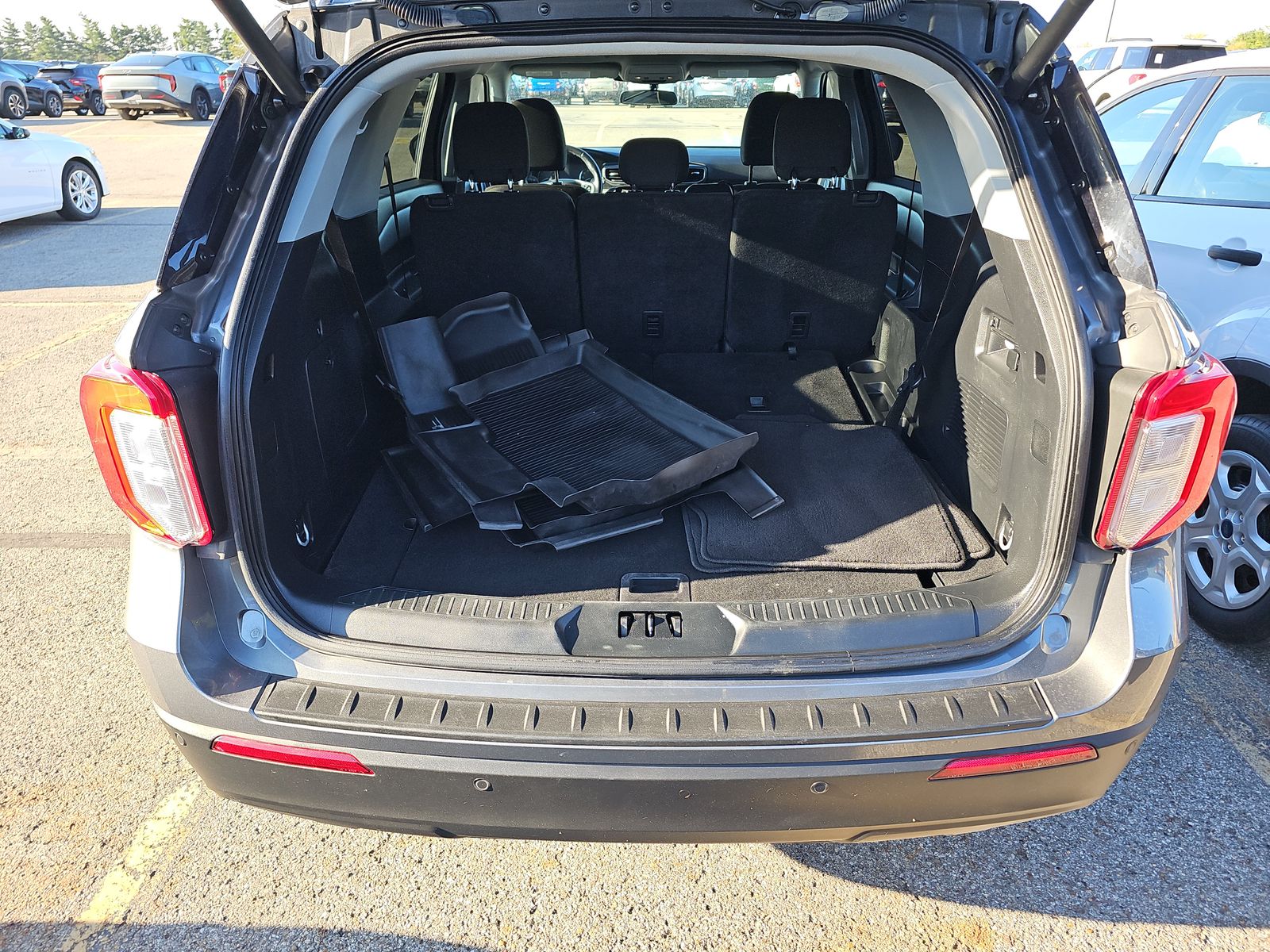 2023 Ford Explorer XLT AWD