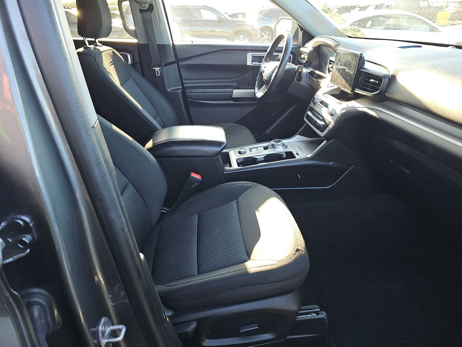 2023 Ford Explorer XLT AWD