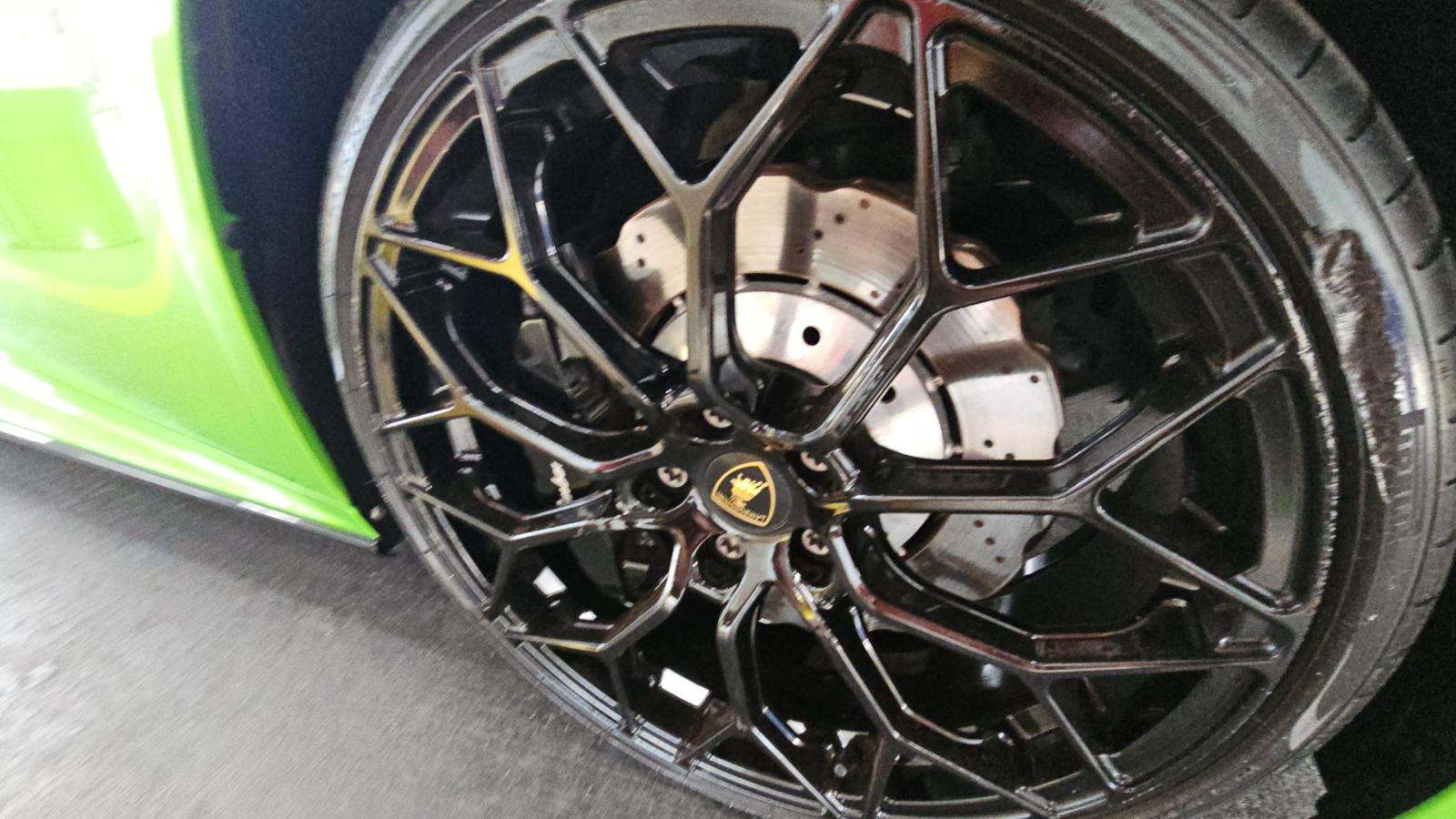 2021 Lamborghini Huracan EVO RWD