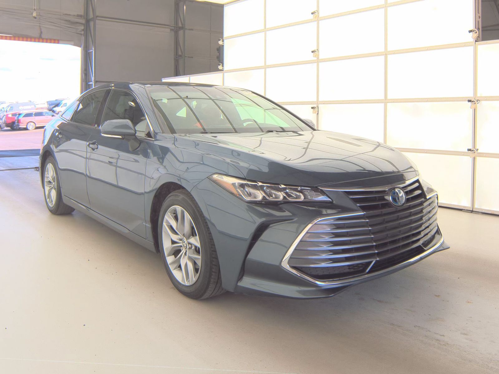 2022 Toyota Avalon Hybrid XLE FWD