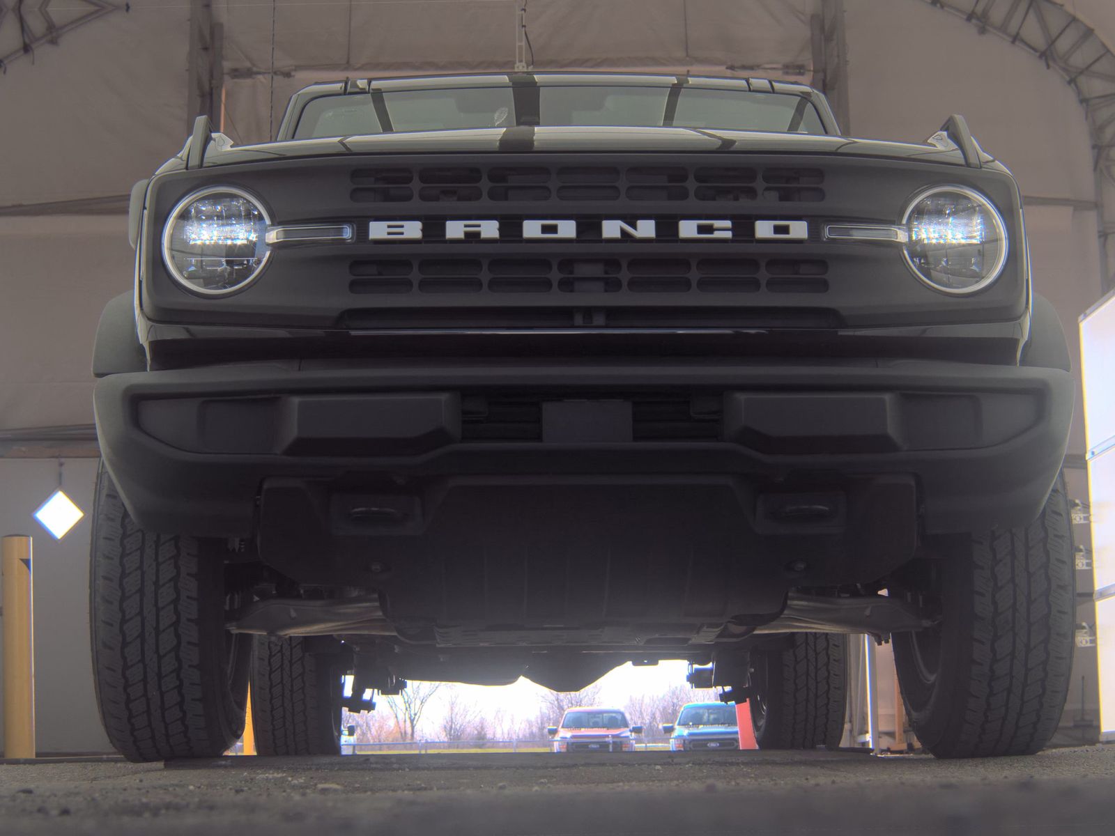 FORD BRONCO - 4