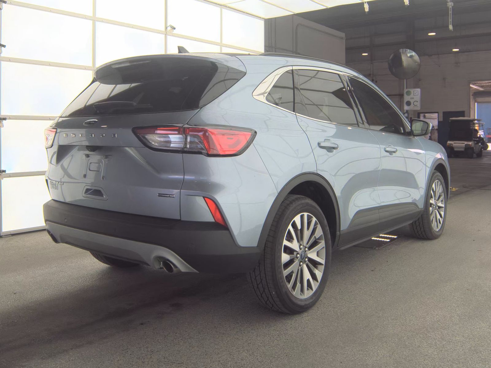 2022 Ford Escape Hybrid Titanium AWD
