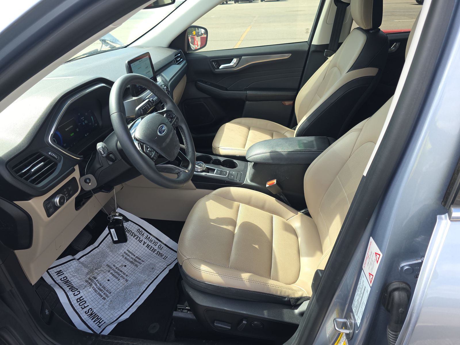 2022 Ford Escape Hybrid Titanium AWD