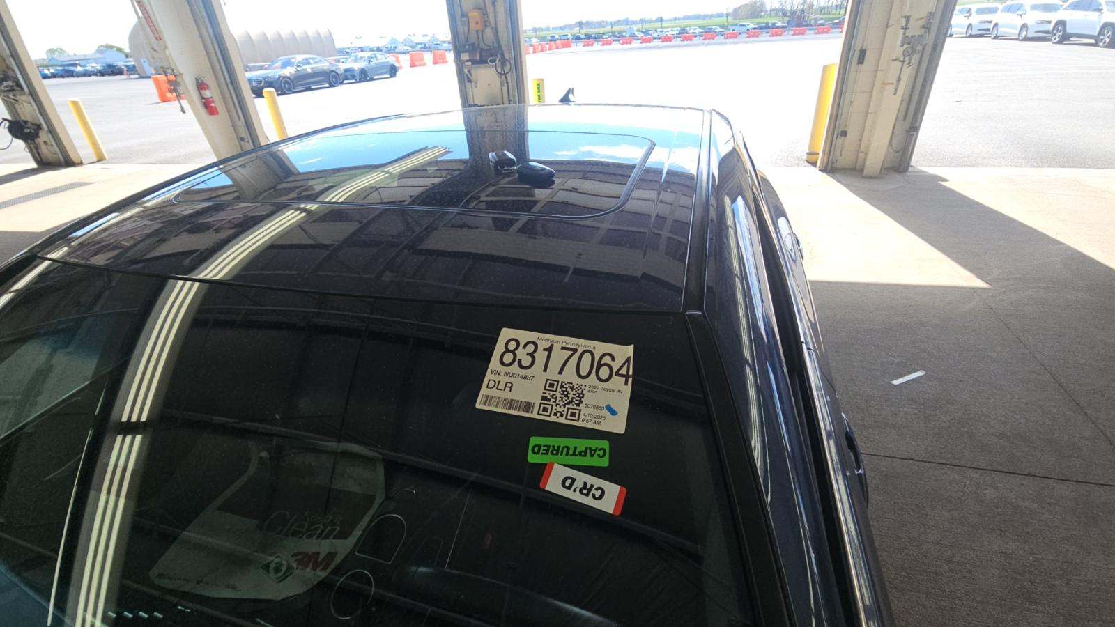 2022 Toyota Avalon Hybrid XLE FWD