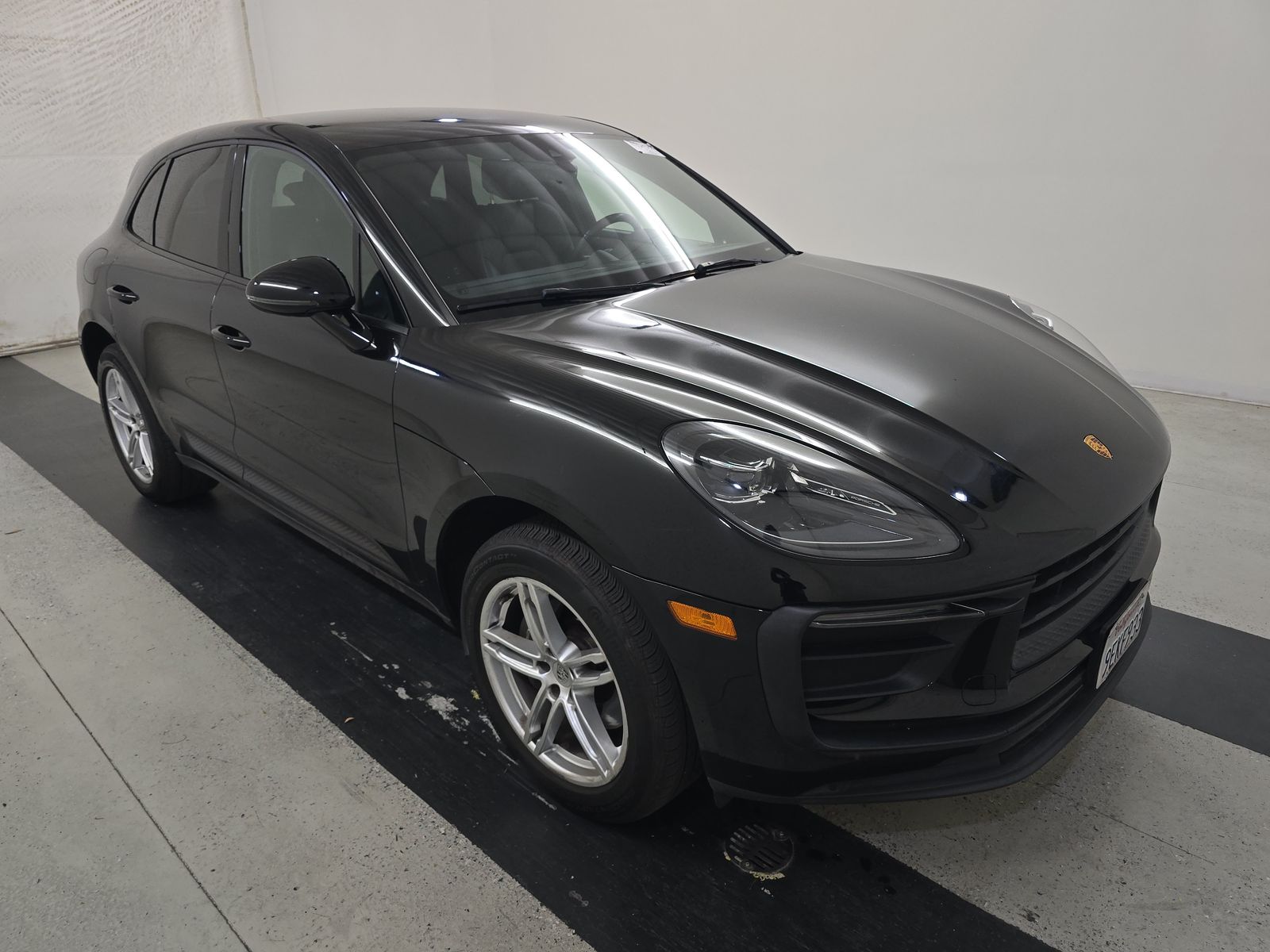 2022 Porsche Macan Base AWD