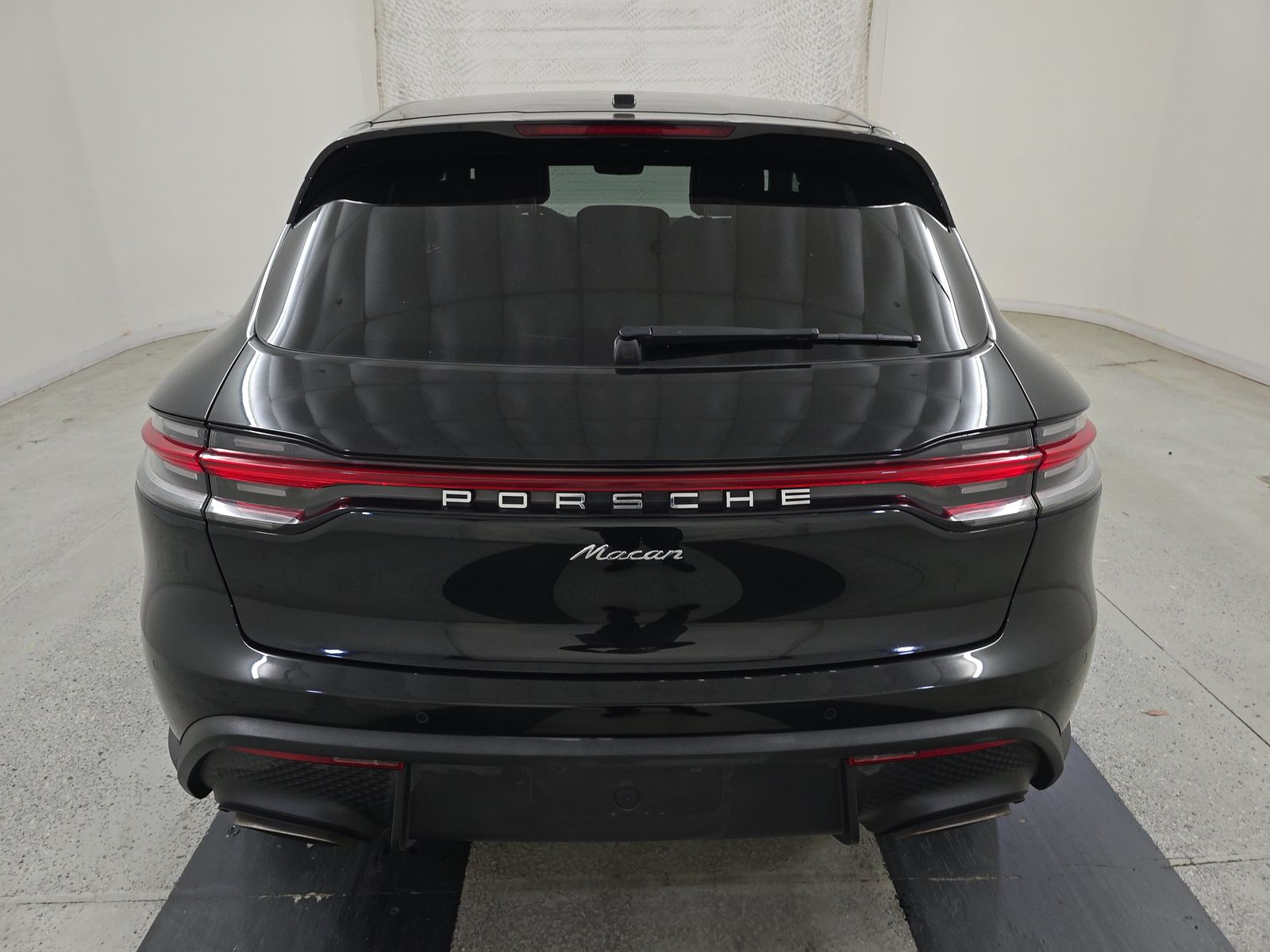 2022 Porsche Macan Base AWD