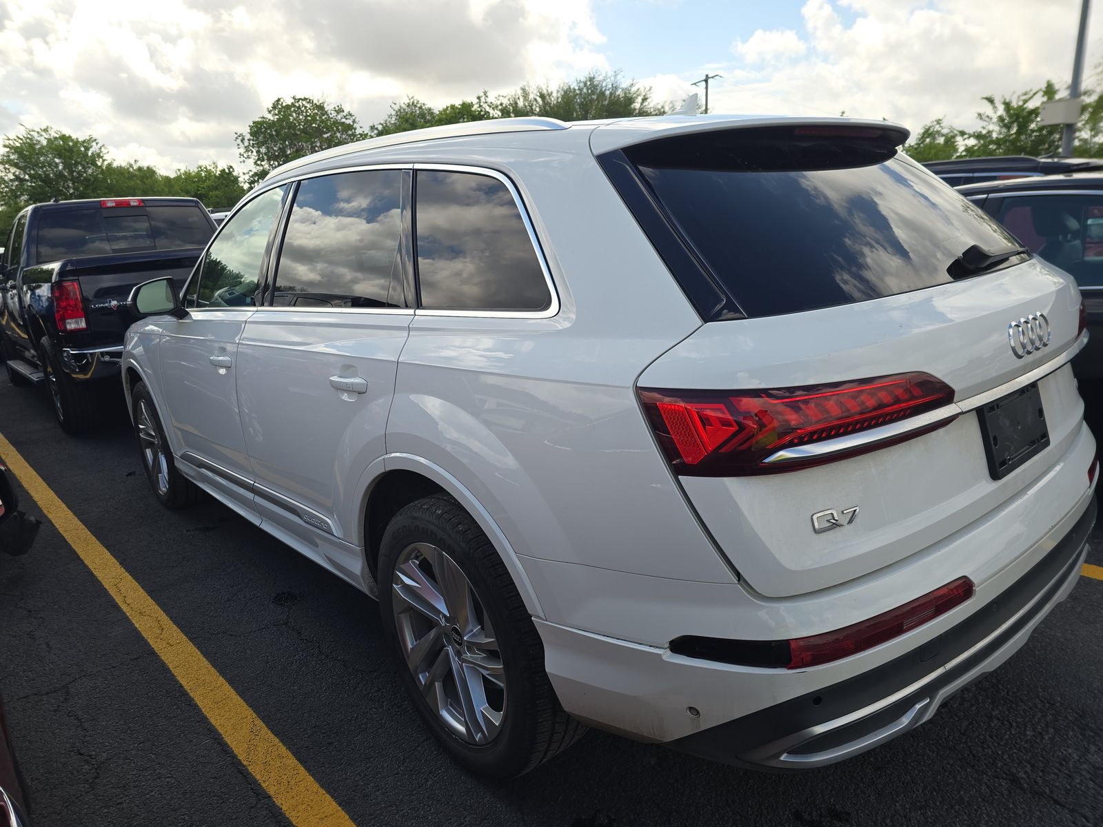 2022 Audi Q7 Premium Plus AWD