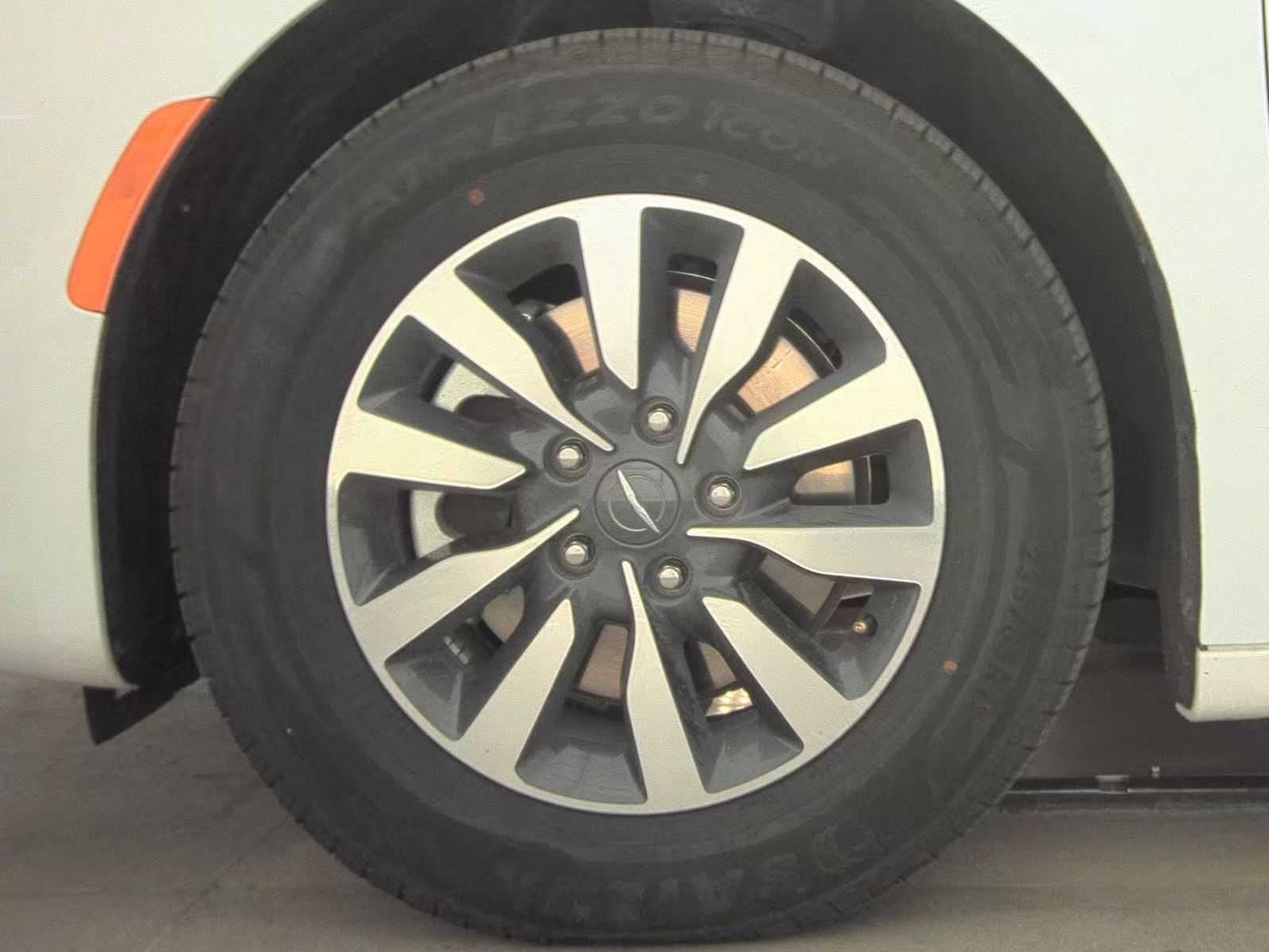 2024 Chrysler Pacifica Hybrid Select FWD