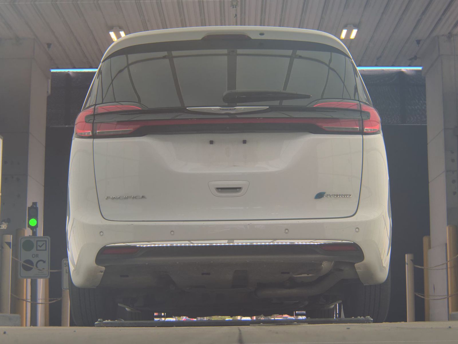 2024 Chrysler Pacifica Hybrid Select FWD