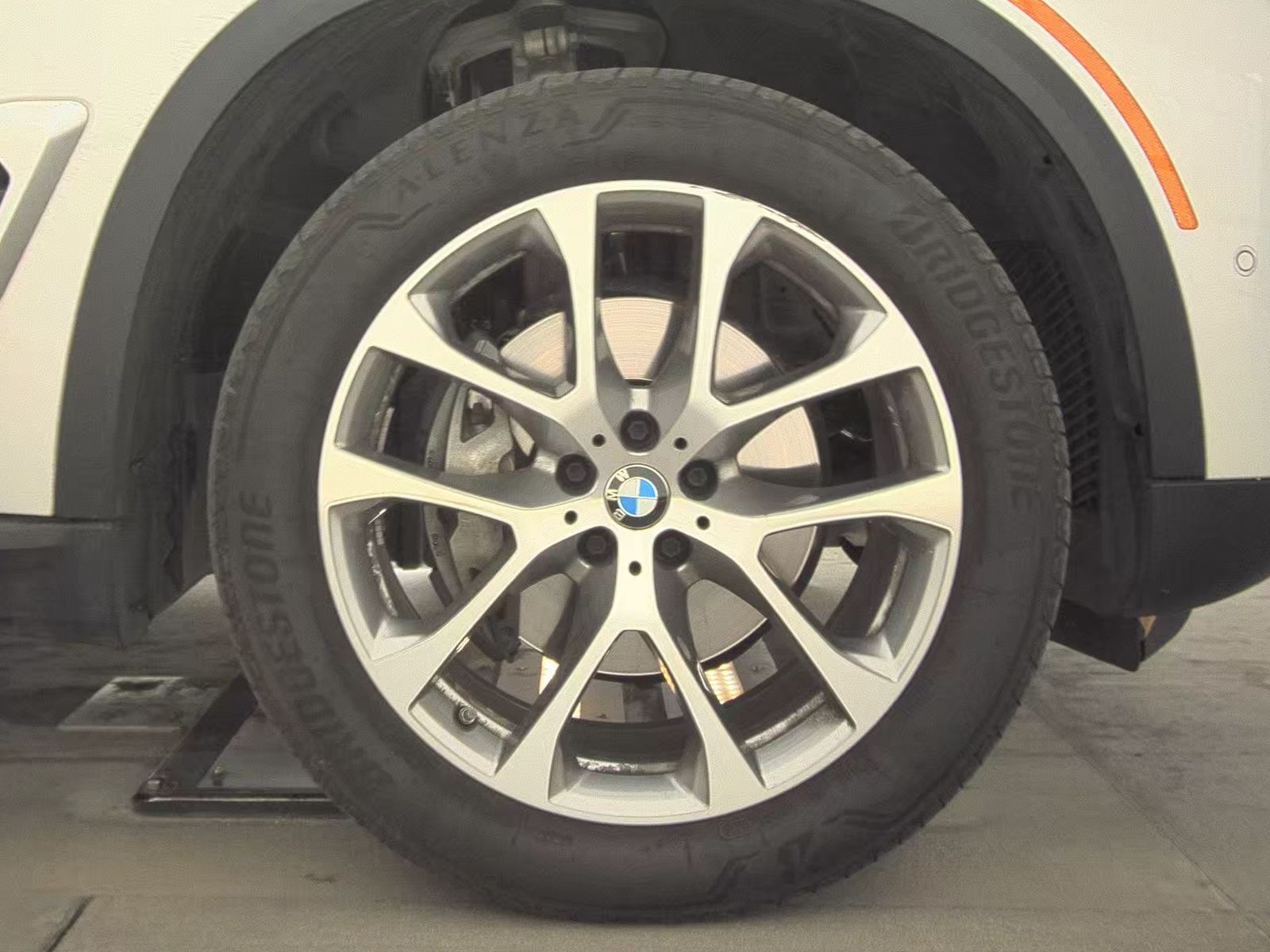 2025 BMW X5 xDrive40i AWD