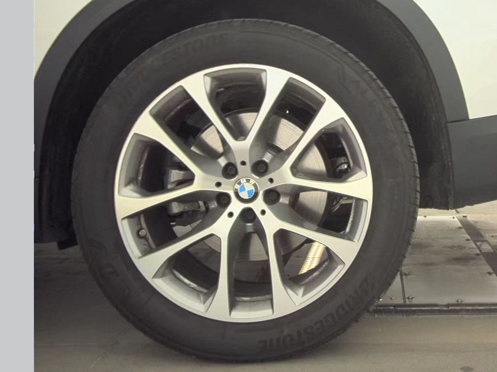 2025 BMW X5 xDrive40i AWD