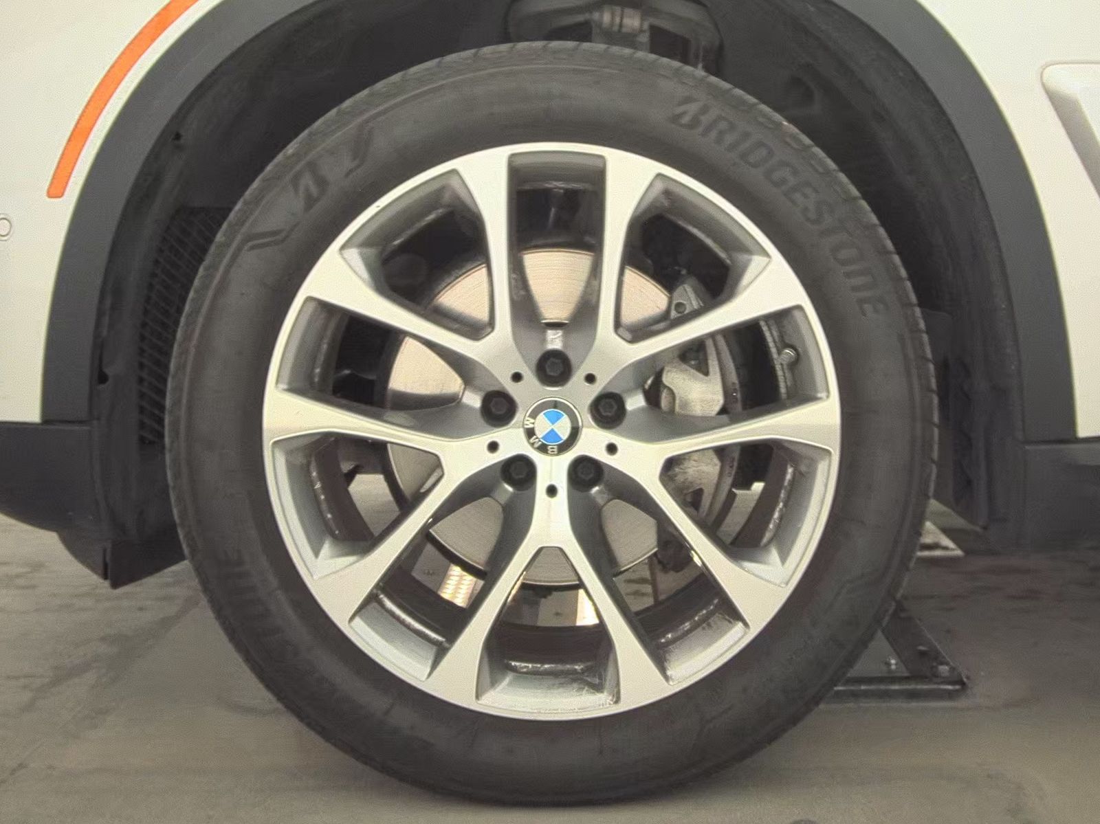 2025 BMW X5 xDrive40i AWD