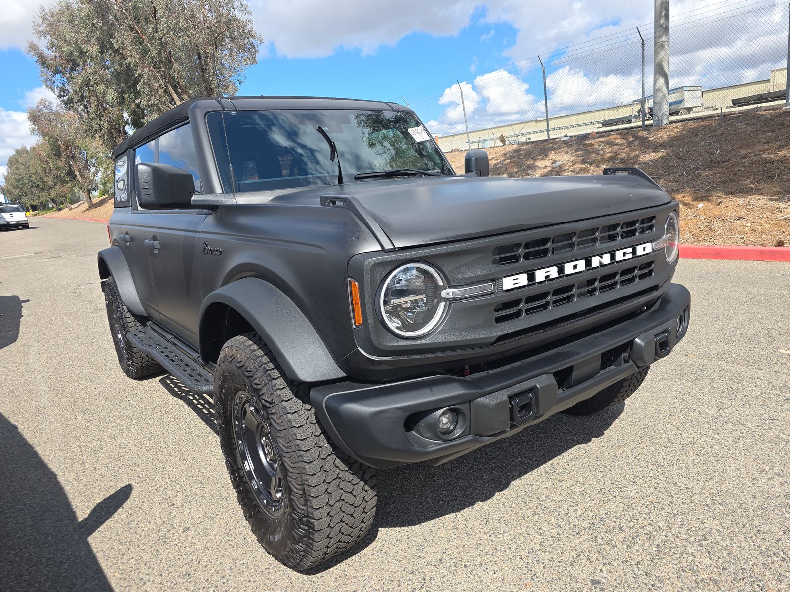 FORD BRONCO - 4