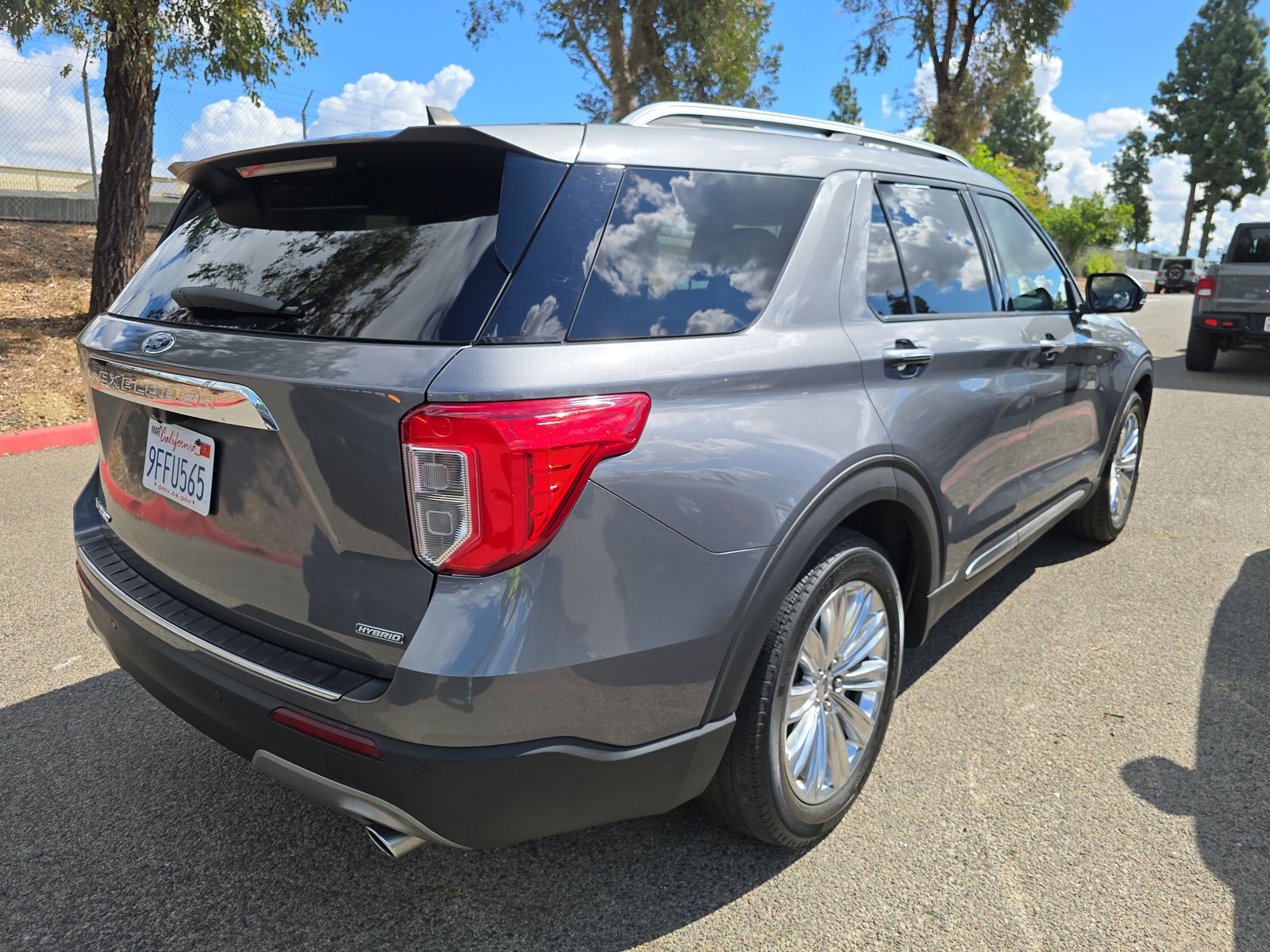 FORD EXPLORER - 5