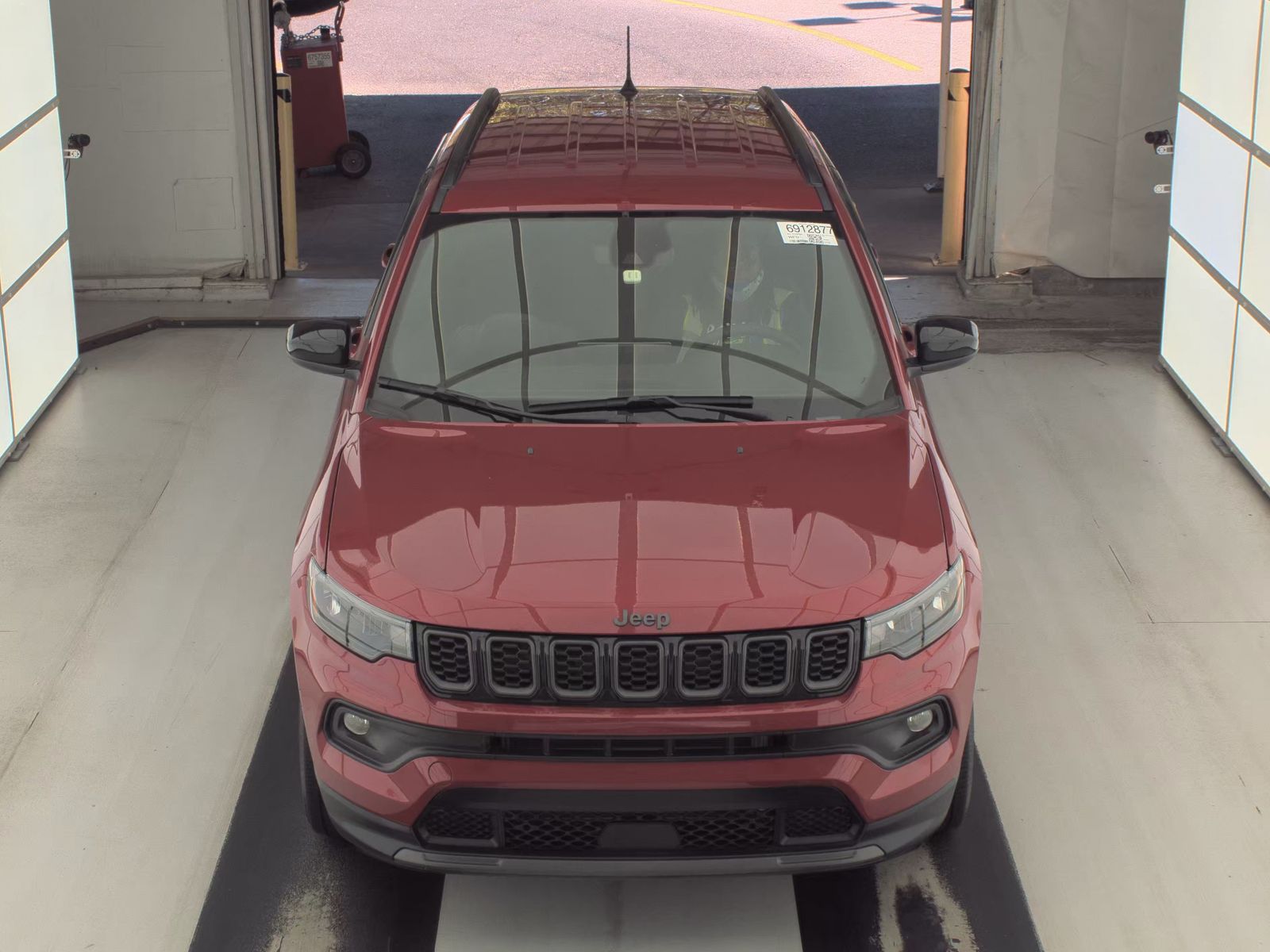 JEEP LATITUDE - 3