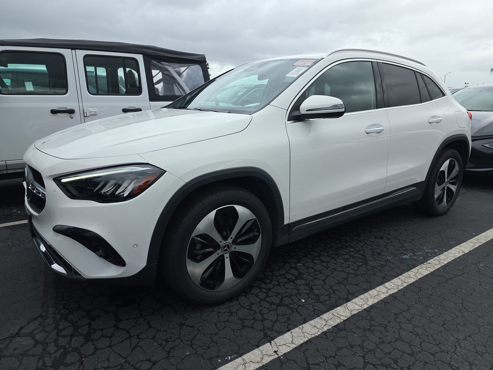 MERCEDES-BENZ GLA-CLASS - 1