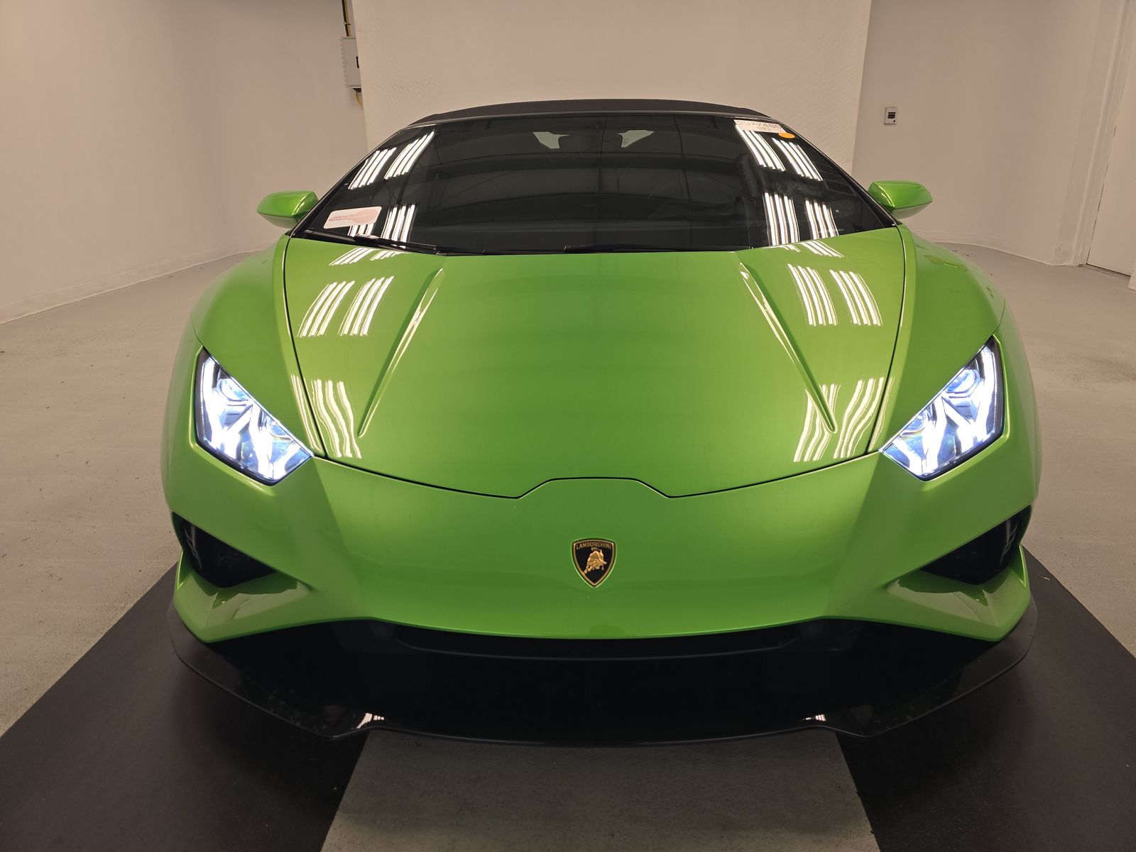 2021 Lamborghini Huracan EVO RWD