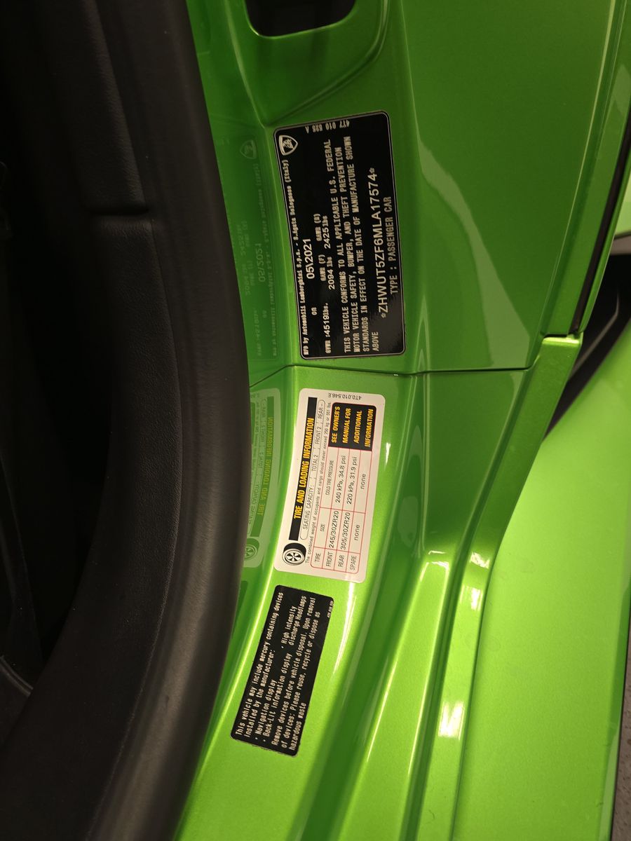 2021 Lamborghini Huracan EVO RWD