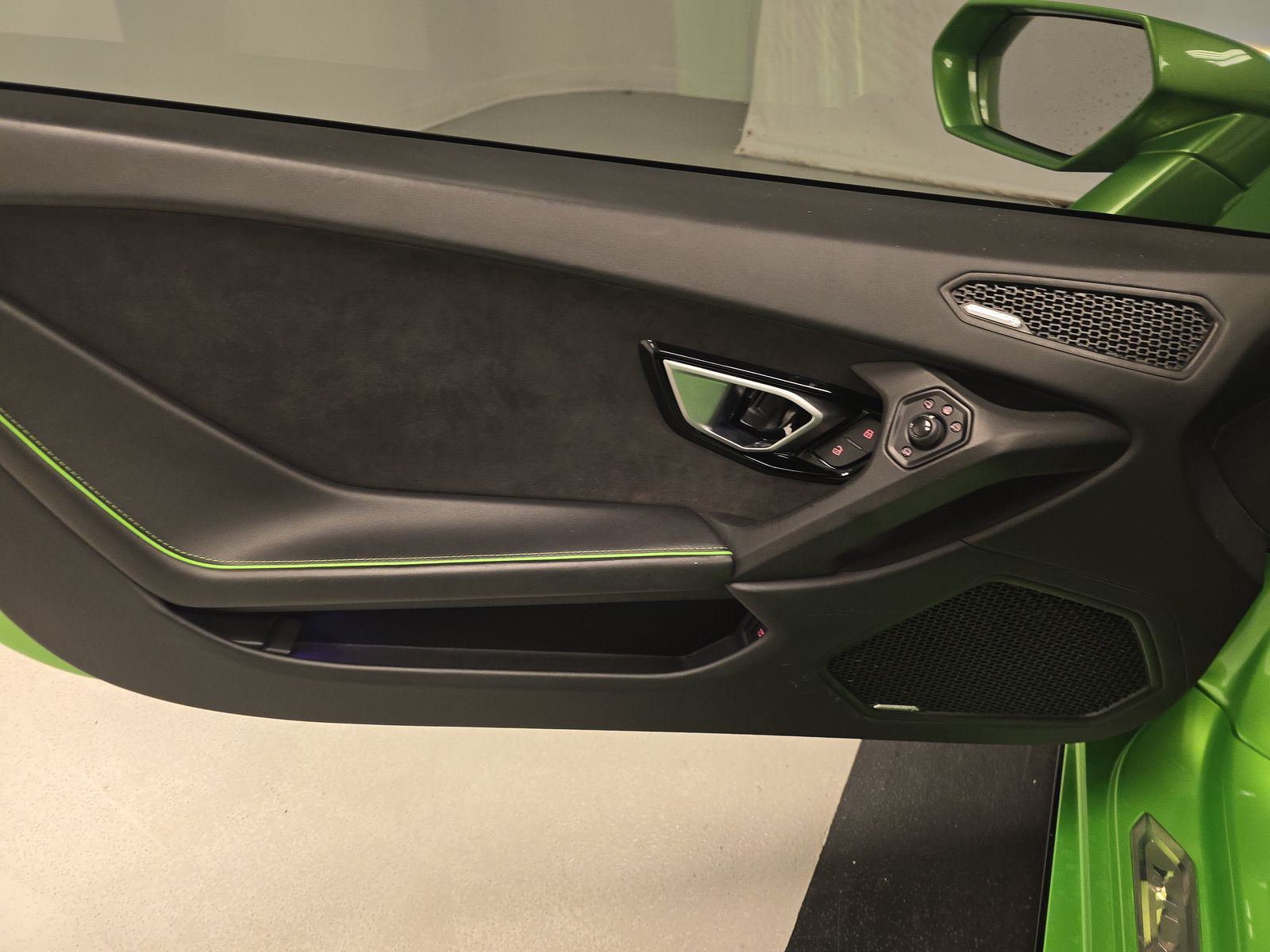 2021 Lamborghini Huracan EVO RWD