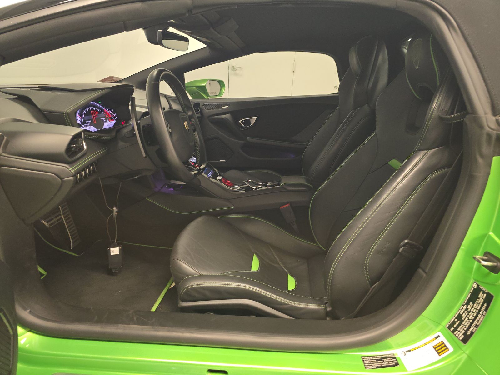 2021 Lamborghini Huracan EVO RWD