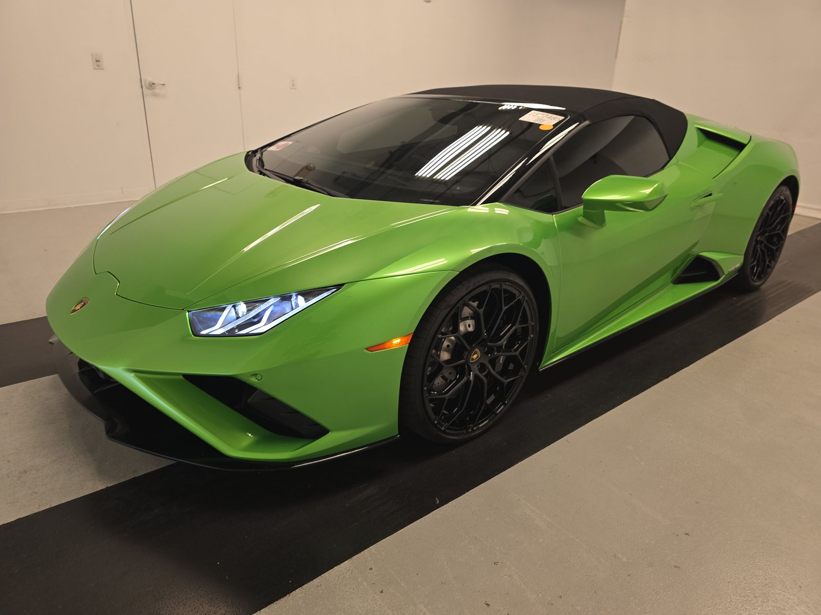 2021 Lamborghini Huracan EVO RWD