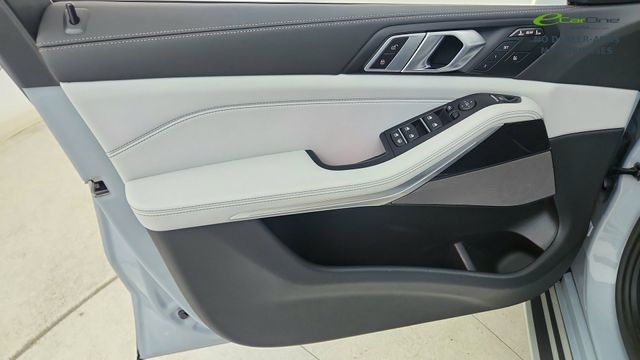 2026 BMW X7 xDrive40i AWD