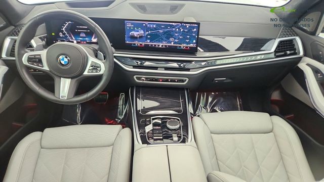 2026 BMW X7 xDrive40i AWD