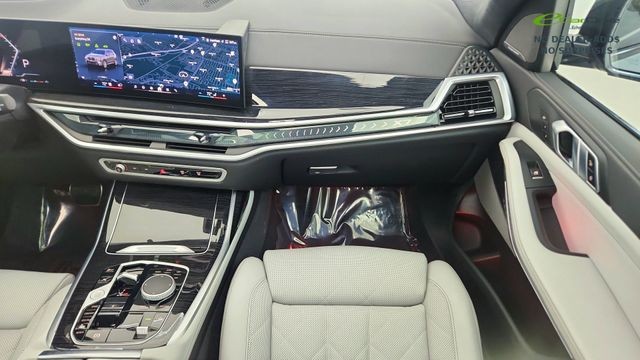 2026 BMW X7 xDrive40i AWD